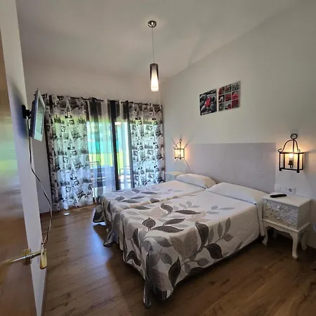 Las Runas Ferienhaus La Vega de los Caseros